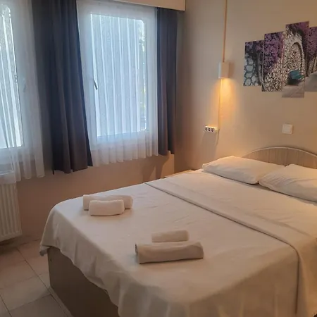 אכסניה Marigold Çeşme